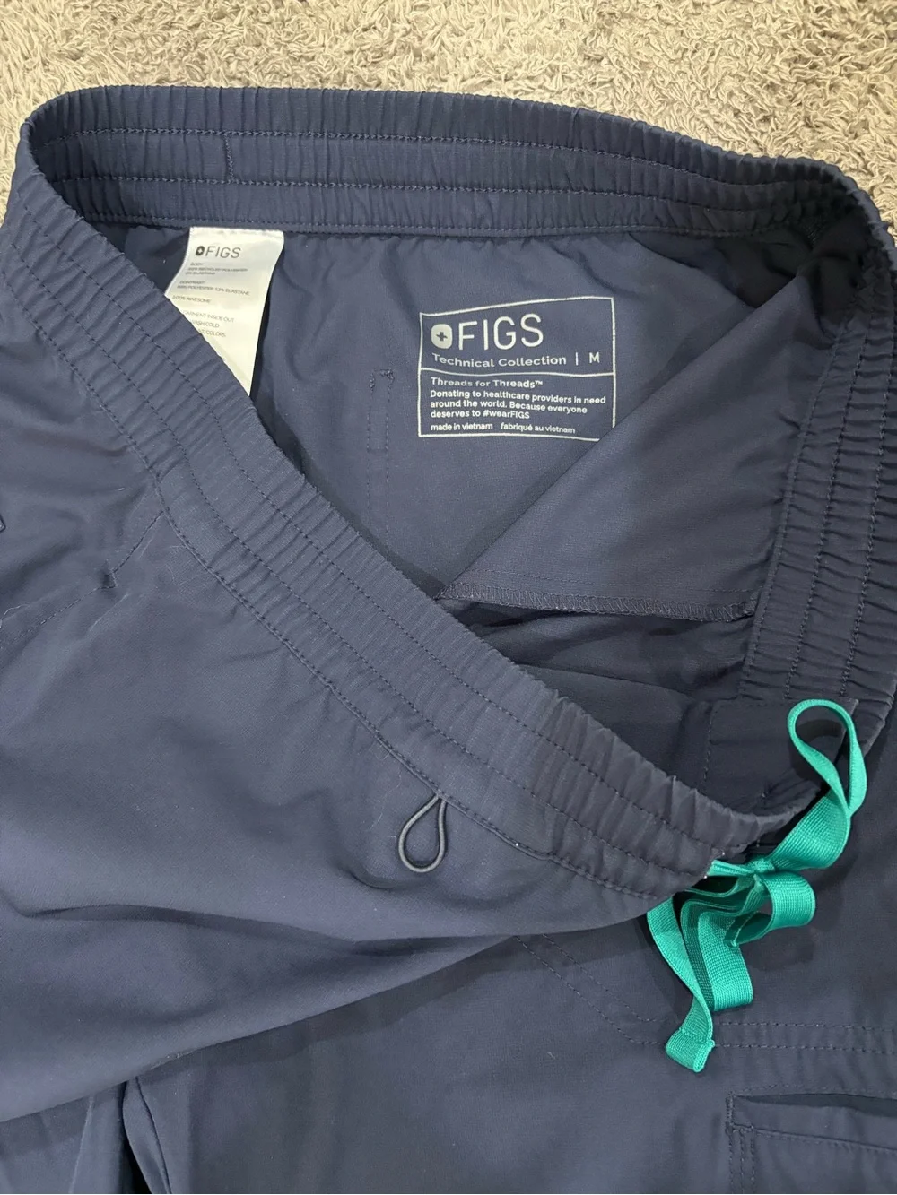 Men’s Medium FIGS Navy Blue Scrub Pants